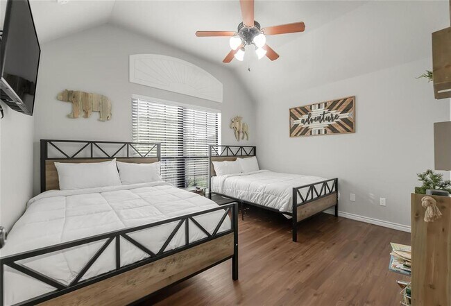 Building Photo - 935 Turtle Dove Trail