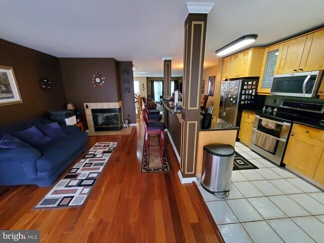 Building Photo - 7027 Bentley Mill Pl