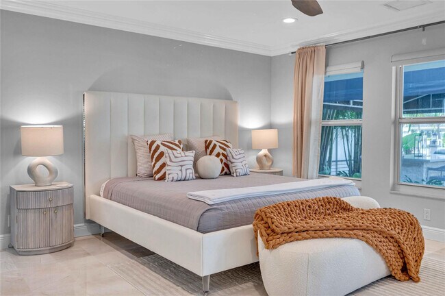 Building Photo - 2323 Delmar Pl