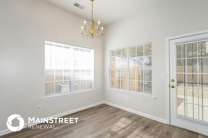 Building Photo - 7040 Millers Glen Way