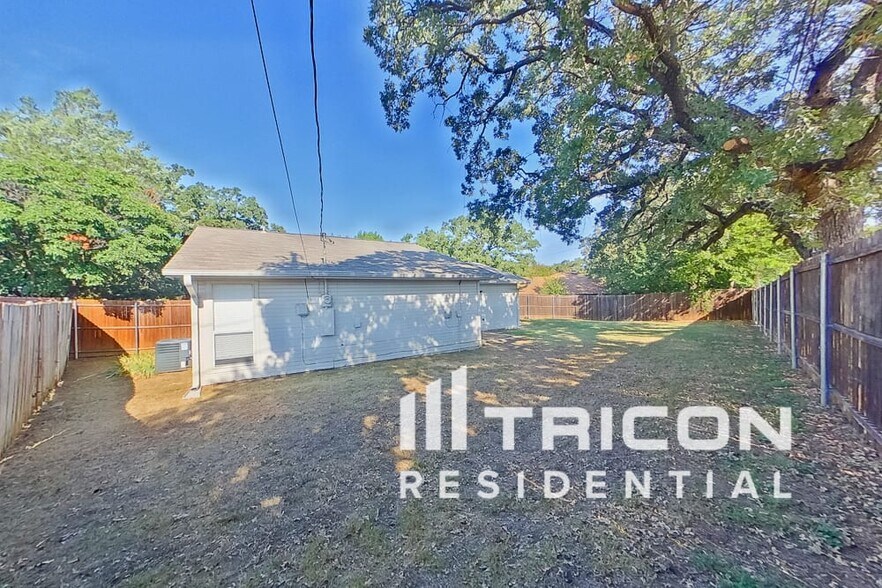 Building Photo - 4805 Sugar Tree Ct