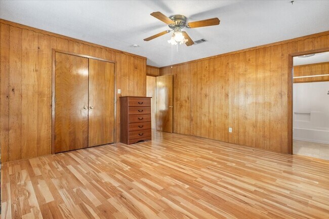 Building Photo - 519 Tolson Ave