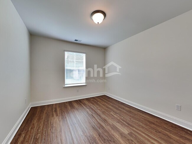 Building Photo - 308 West St