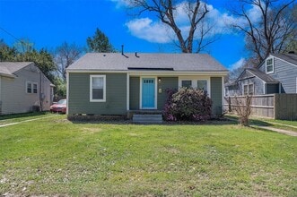 Building Photo - 219 E Slattery Blvd