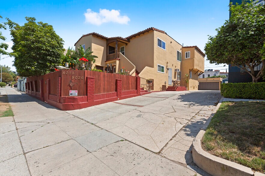 Building Photo - 8026 Blackburn Ave