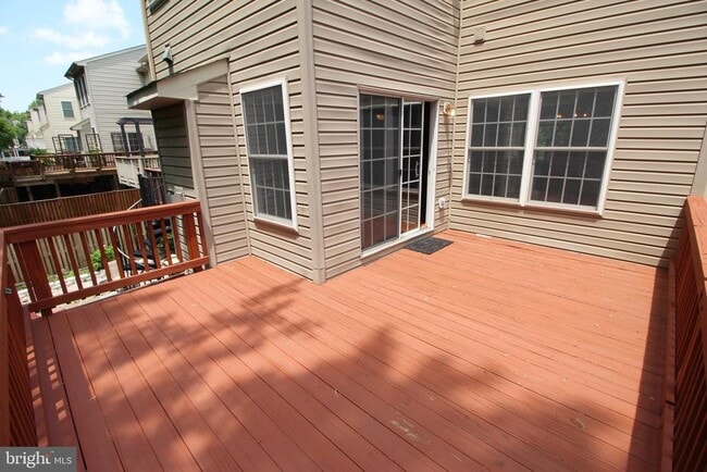Building Photo - 3800 Elmwood Towne Way