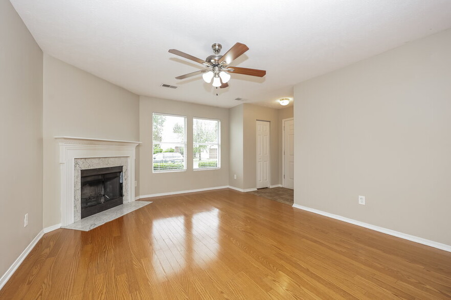 Building Photo - 1525 Danville Cir