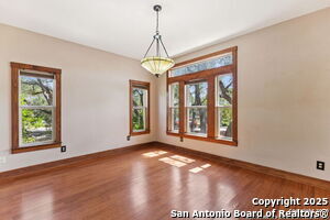 Building Photo - 807 Happy View