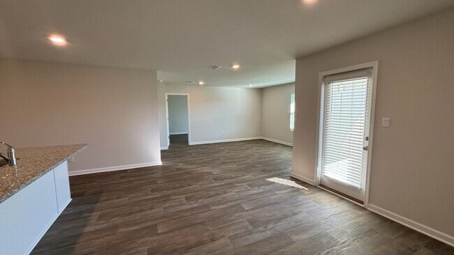 Building Photo - 11426 Elemis Dr
