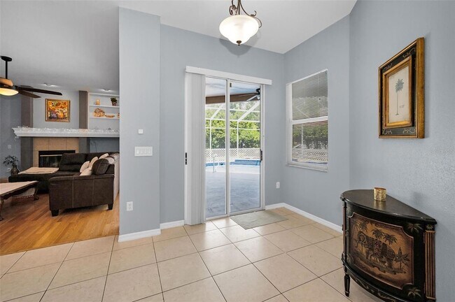 Building Photo - 1516 E Lake Woodlands Pkwy
