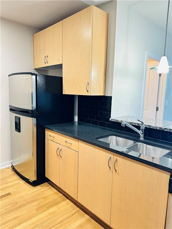 Building Photo - 400 W Peachtree St NW