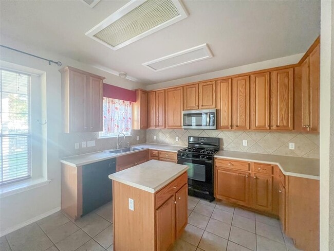 Building Photo - 10717 Strand St