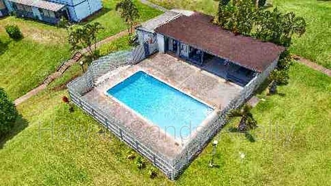 Building Photo - 98-1426 D Kaahumanu St Apt