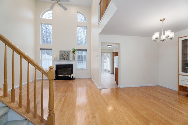 Building Photo - 610 Bollen Ct