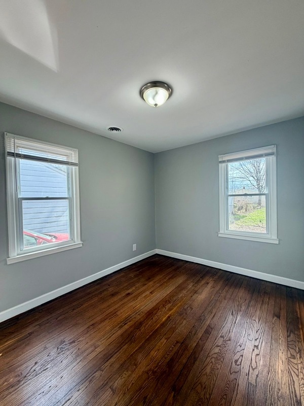 Building Photo - 15396 Buck St