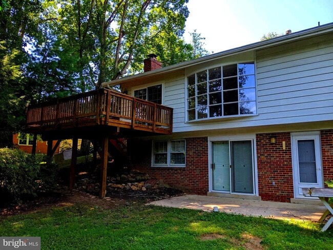 Building Photo - 8702 Thunderbird Ct