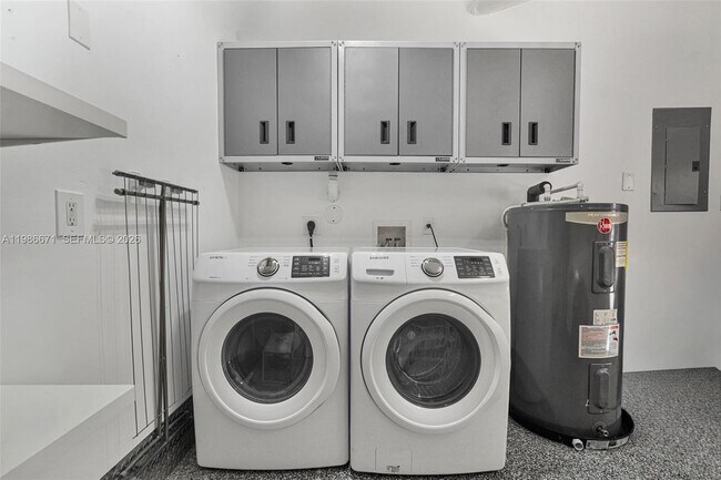 Building Photo - 2107 SE 10th Ave