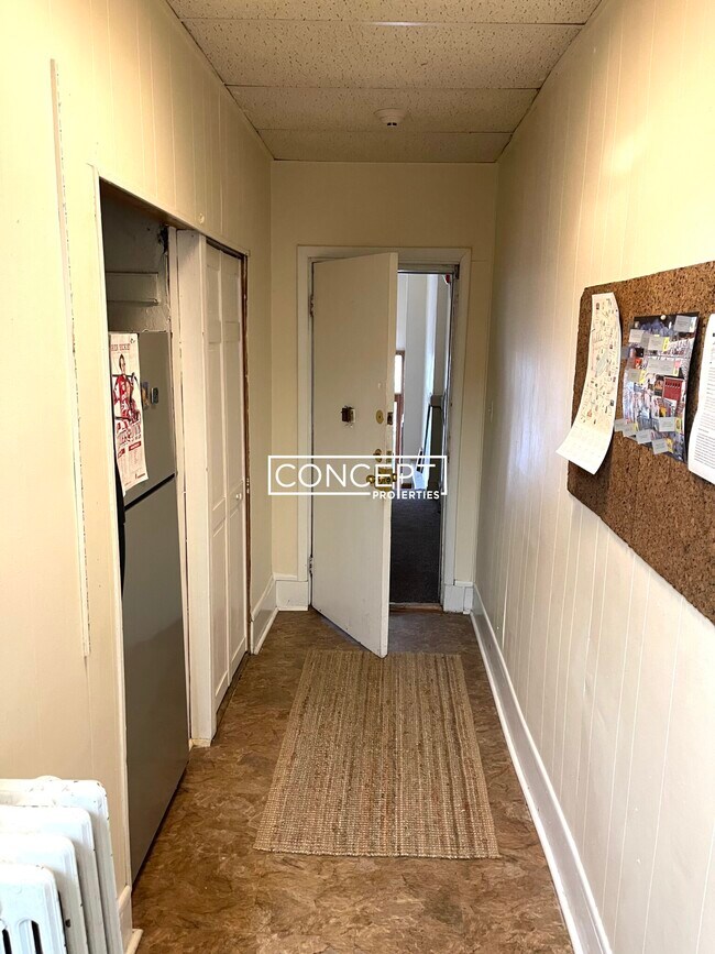 Building Photo - 17 Aberdeen St