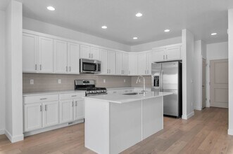 Building Photo - 1614 E 6820 N