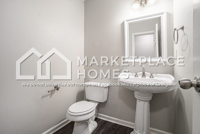 Building Photo - 141 Stable Ln