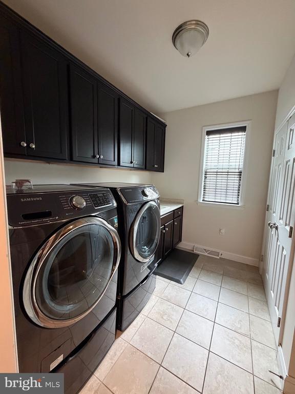 Building Photo - 997 Powder Horn Dr