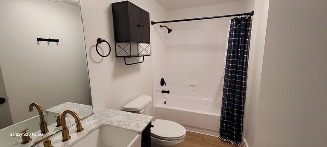 Building Photo - Beautiful Spacious Home for Rent