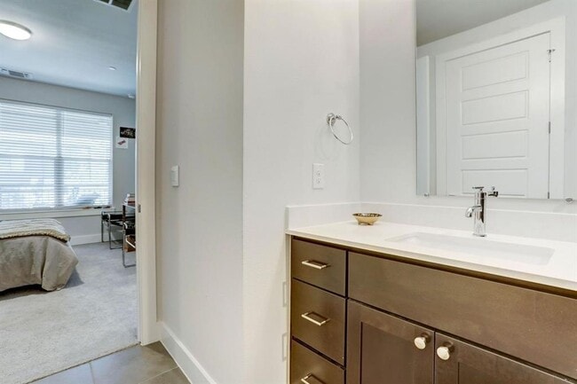 Building Photo - 4709 Unity Cir