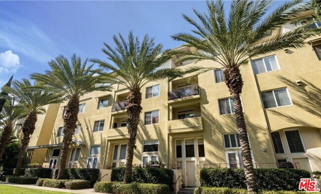 Building Photo - 13200 Pacific Promenade