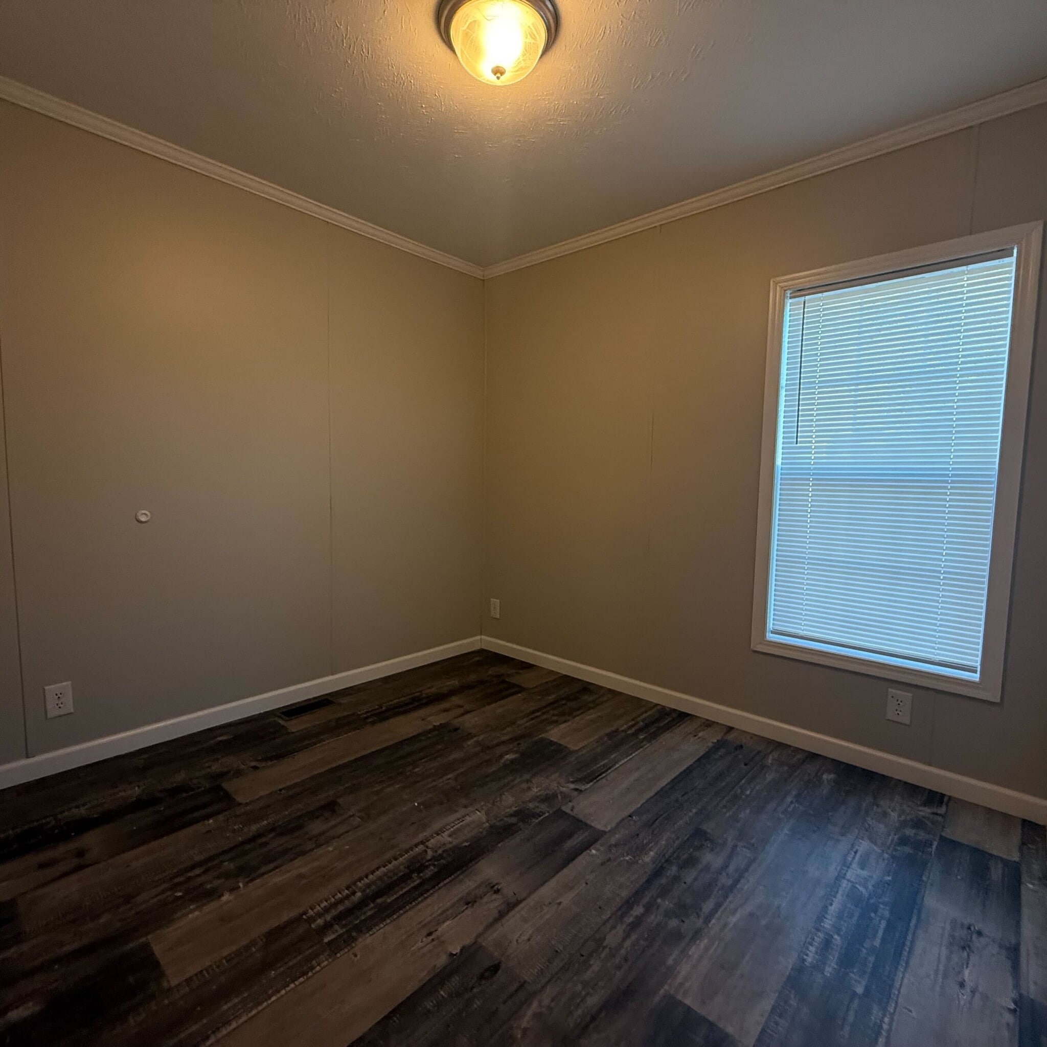 Building Photo - 10610 State Rte 762