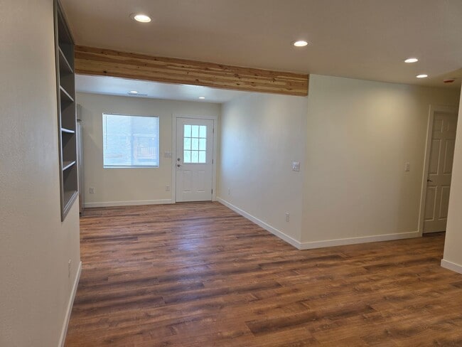 Building Photo - 3 Bed 2 Bath one story home in the country on 1 acre