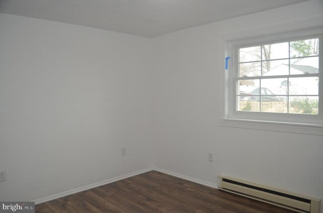 Building Photo - 267 Longford Ct