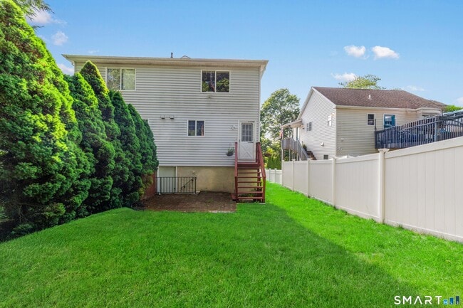 Building Photo - 45 Byram Terrace Dr