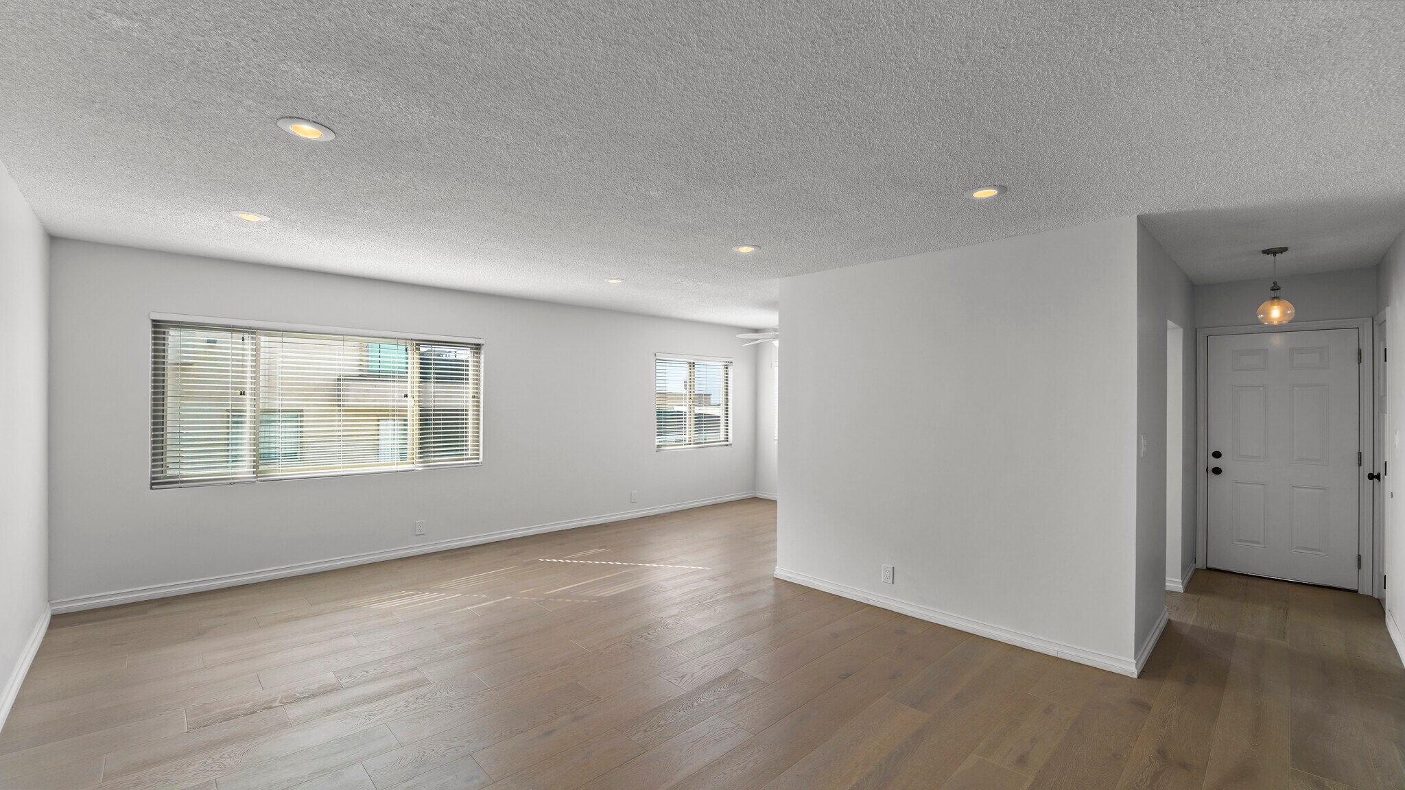 Building Photo - 225 Marine Ave