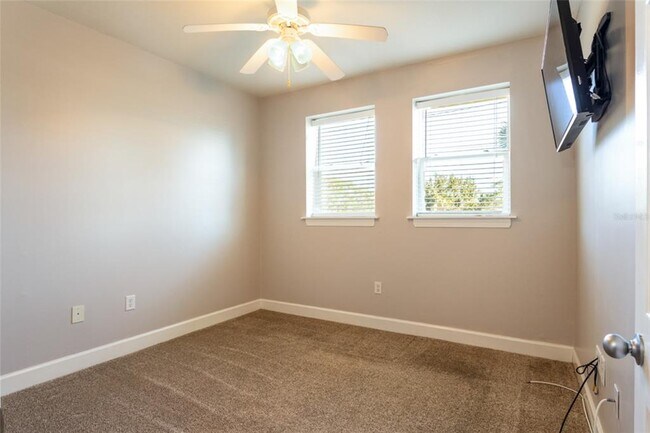 Building Photo - 300 Bella Harbor Ct