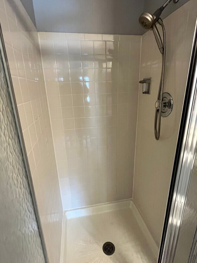 Building Photo - 346 Wilmington Dr