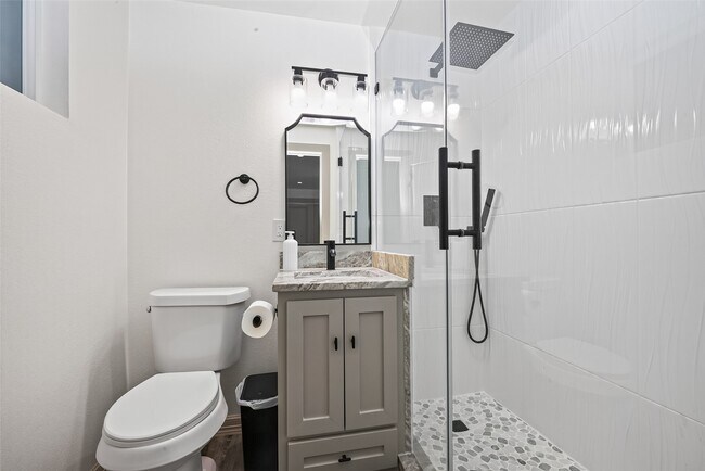 Building Photo - 5803 Greencraig Dr