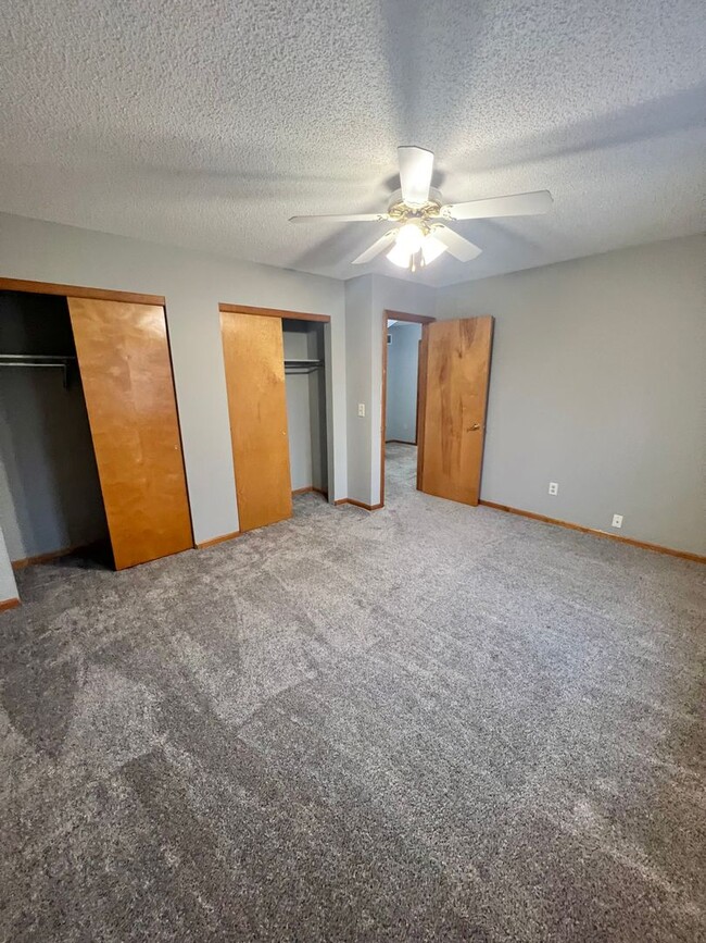 Building Photo - New Listing!! 4 Bedroom Home!! *RENT SPECI...