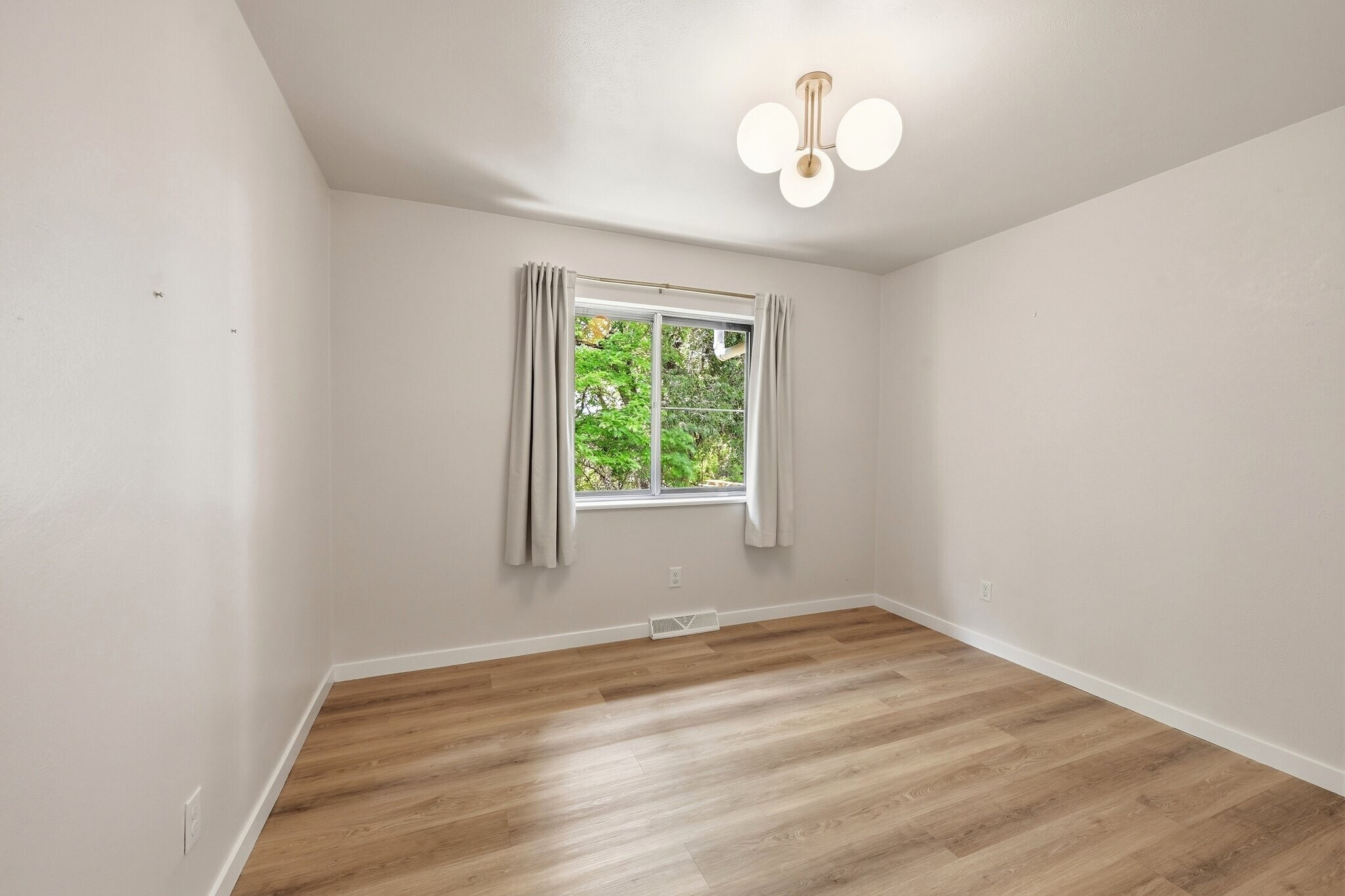 Building Photo - 2923 S Reading Ct