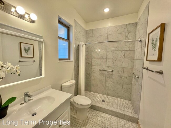 Building Photo - 5 br, 6 bath House - 1284 Pine Ave