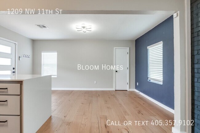 Building Photo - 1209 NW 11th St