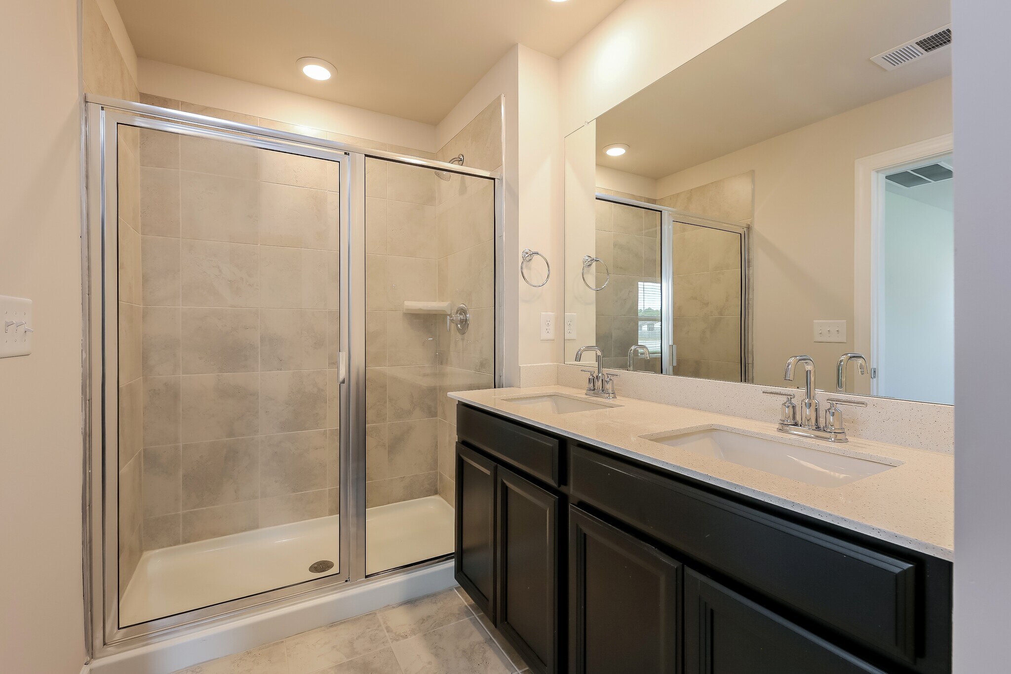 Building Photo - 226 Telford Dr