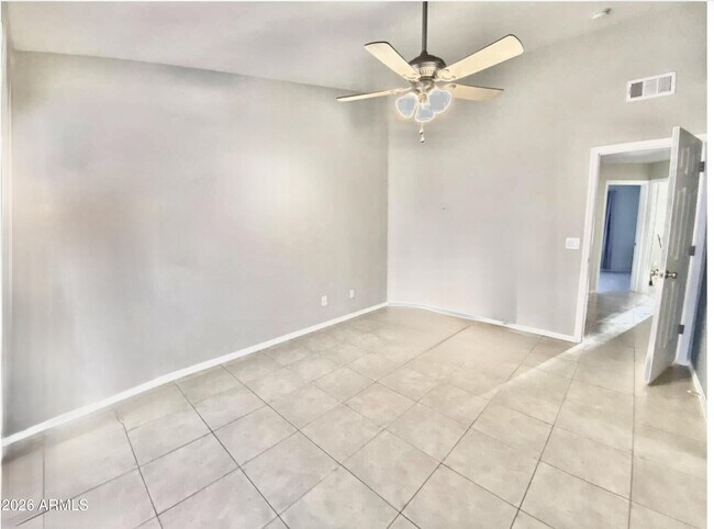 Building Photo - 8520 W Palm Ln