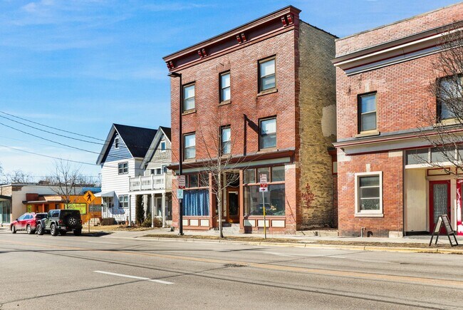 Building Photo - 1216 Williamson St