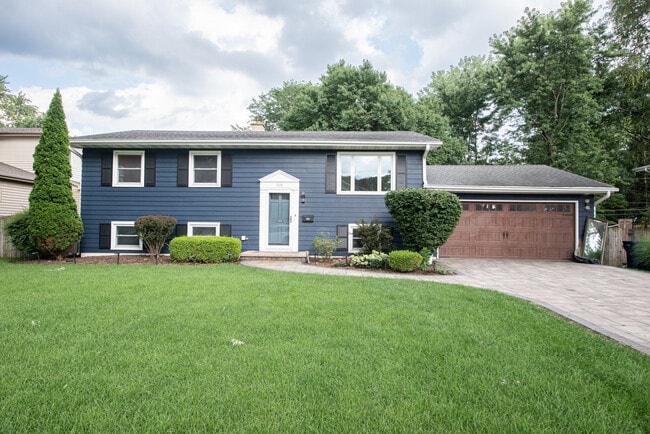 Primary Photo - 1108 Emerald Dr