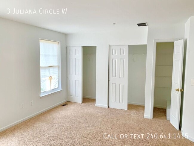 Building Photo - 3 Juliana Cir W