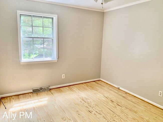 Building Photo - 2383 Austin Dr