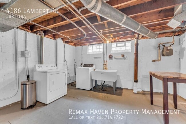 Building Photo - 4186 Lambert Rd