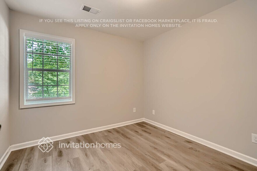 Building Photo - 7470 Hunters Ridge Dr