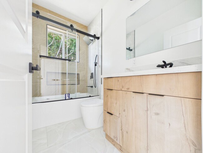 Building Photo - Brand-New Detached 2BR 2 bath Home in Vista | Modern Finishes & A/C in Every Room