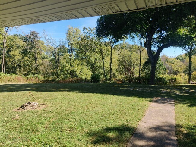 Building Photo - House with HUGE storage barn on 25 acres